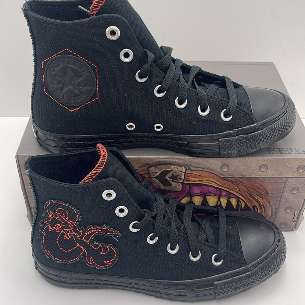 Converse WMNS Black and Red High-Top Sneakers A09886C
CTAS HI
BLACK/RED/WHITE - Picture 2 of 16